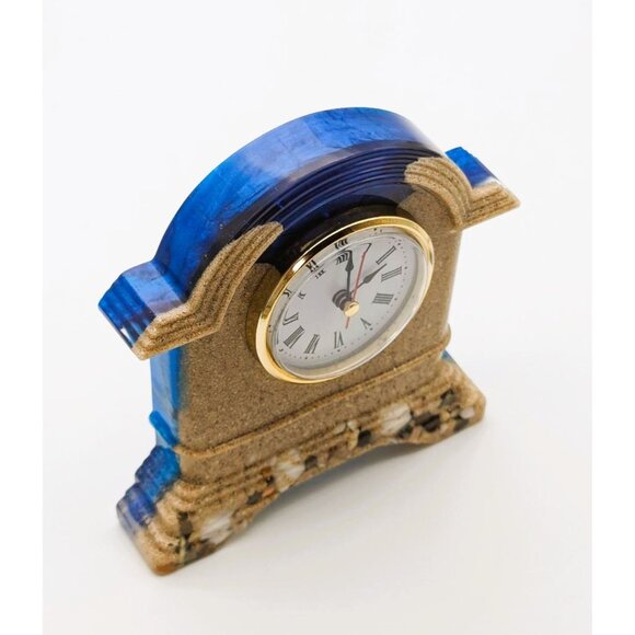 Small Resin Mantel/Desktop Clock Sandy Beach Hand Crafted NEW - Picture 2 of 8